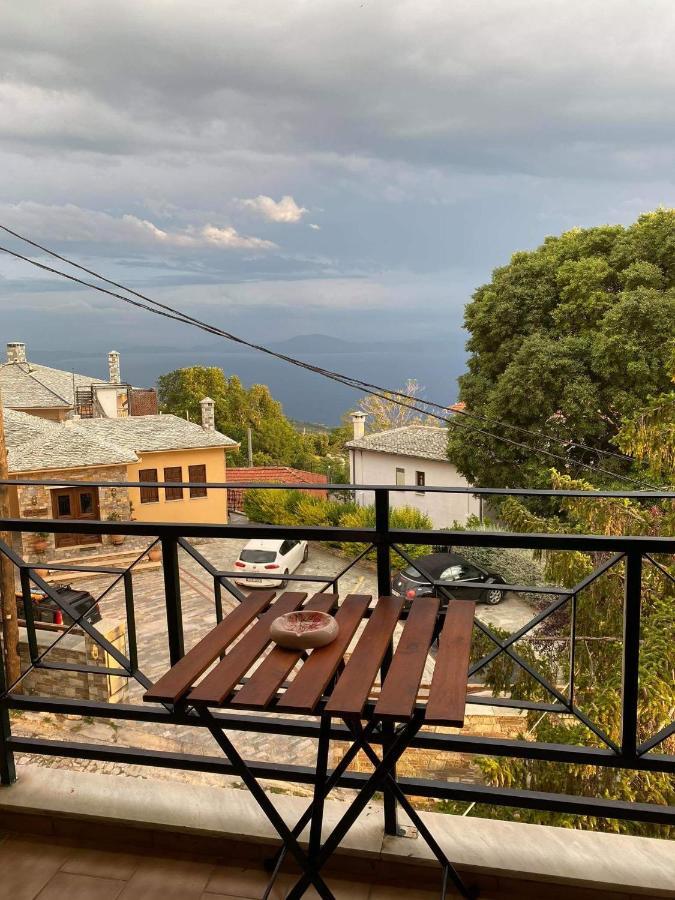 Karavos Hotel Portaria  Exterior photo